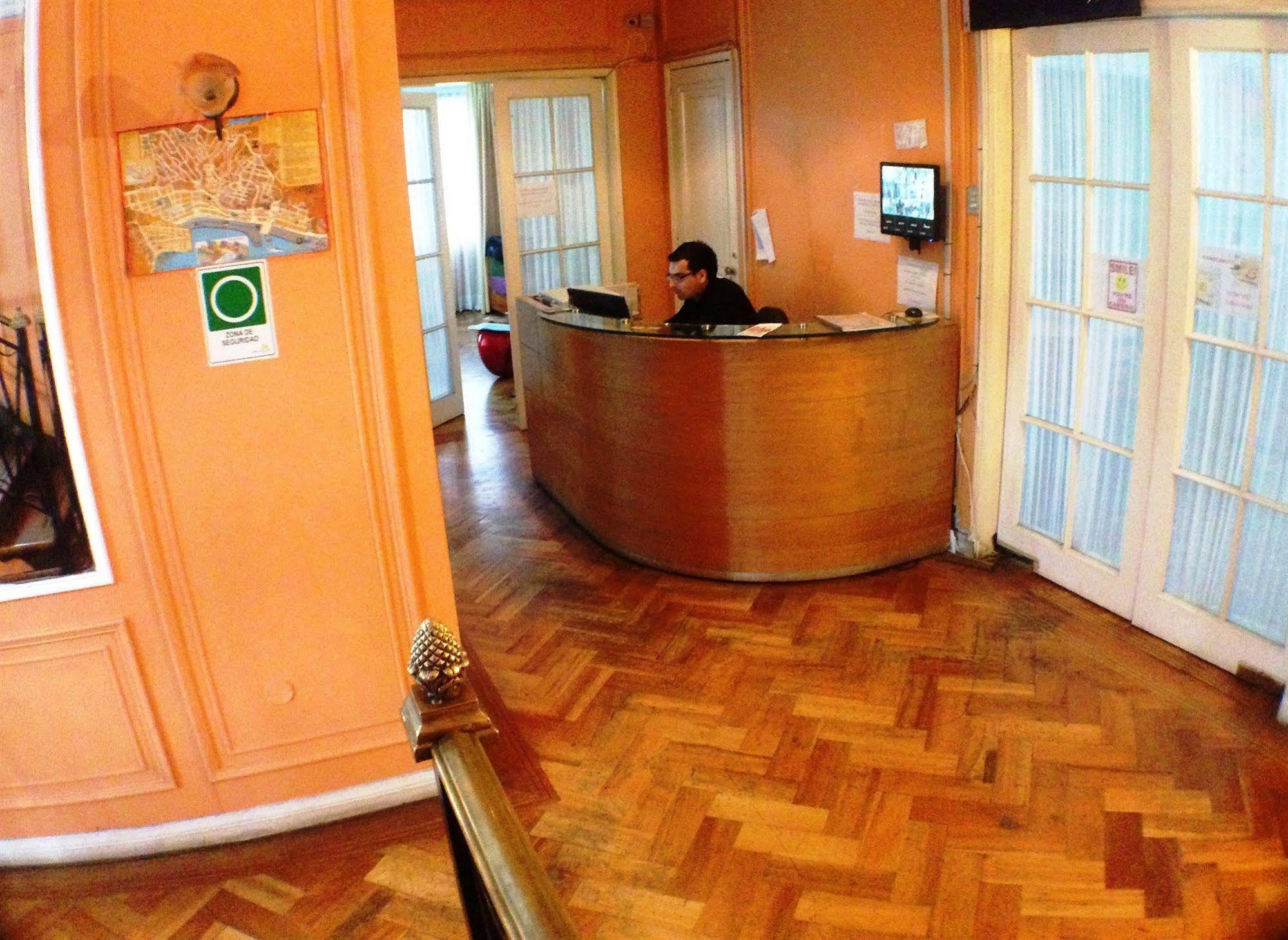 Salvador Hostal & Cafe Santiago Kültér fotó