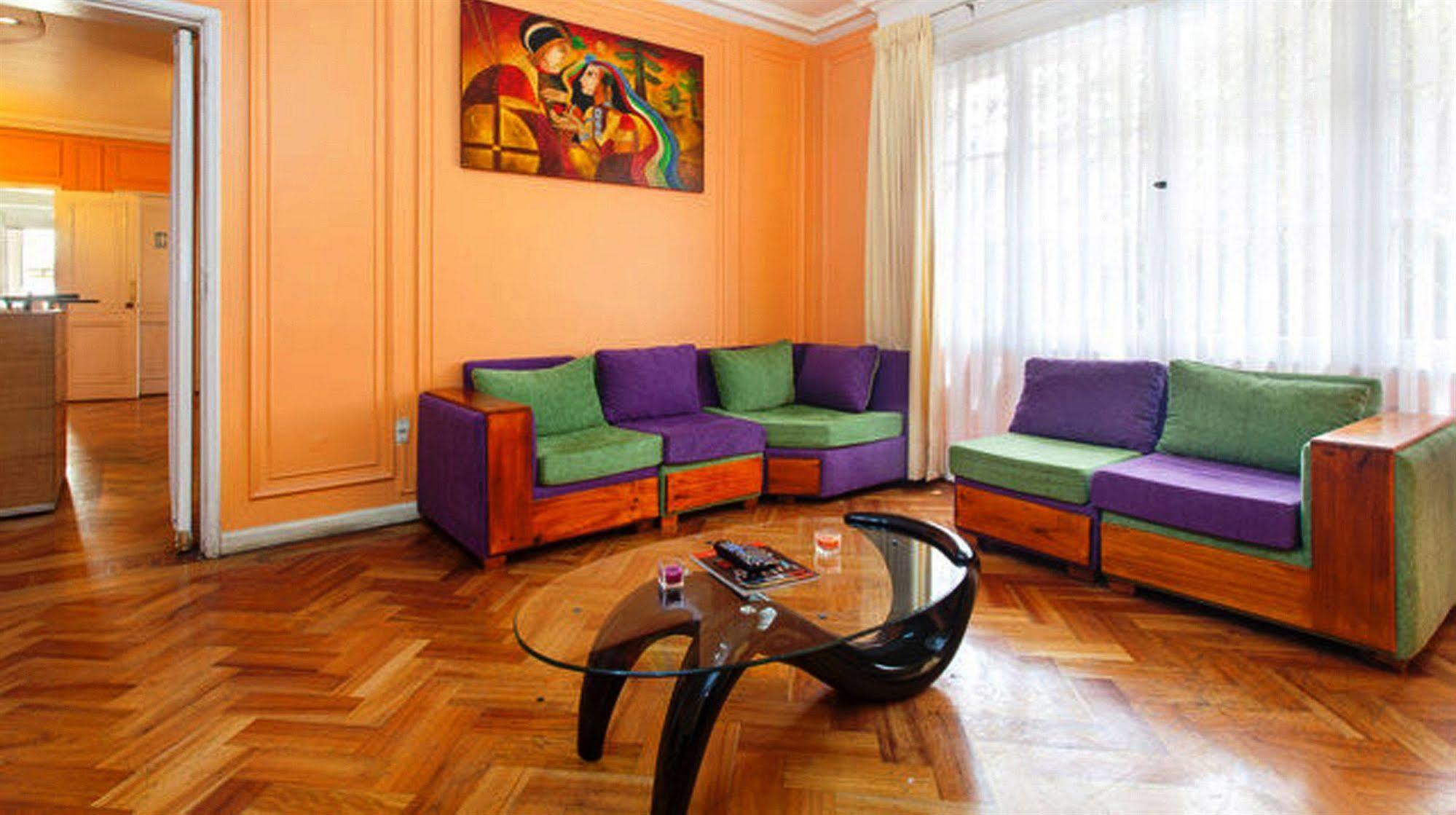 Salvador Hostal & Cafe Santiago Kültér fotó