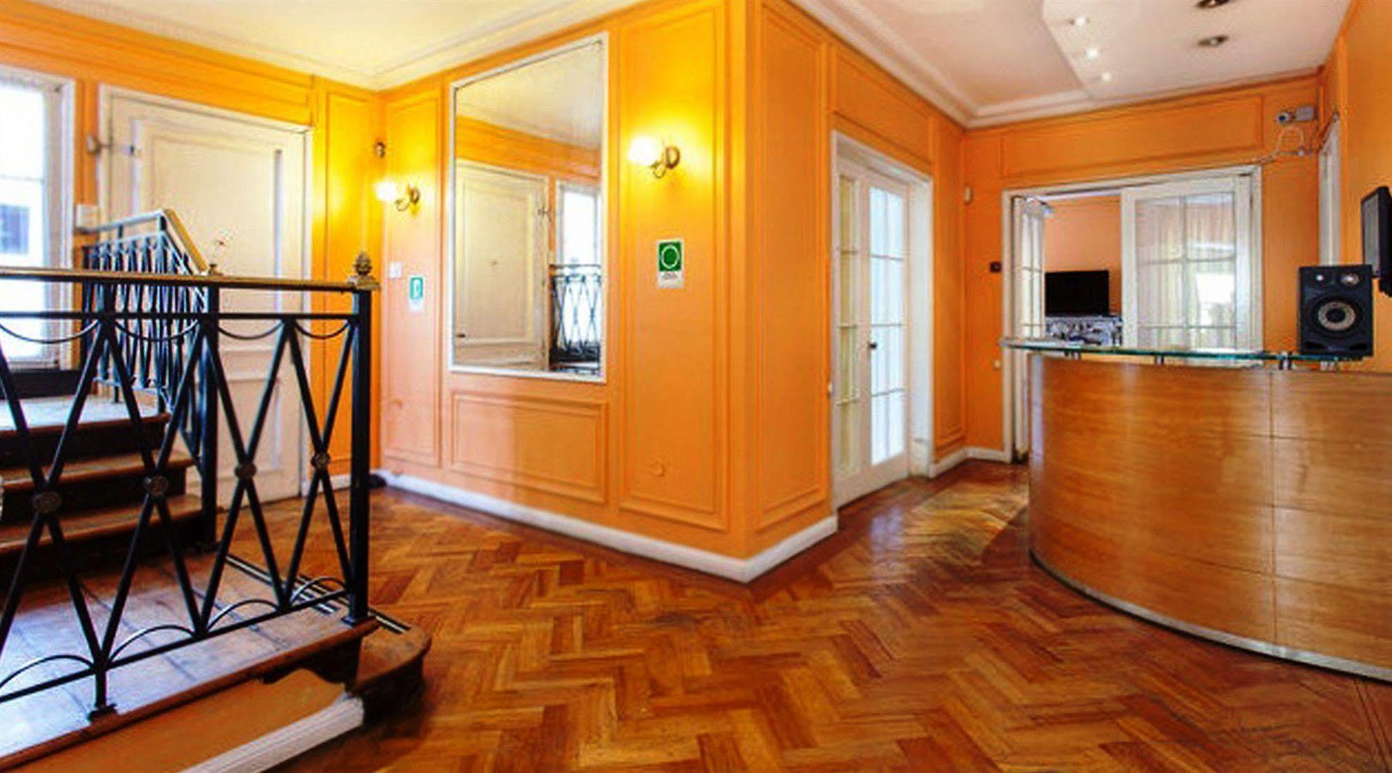 Salvador Hostal & Cafe Santiago Kültér fotó