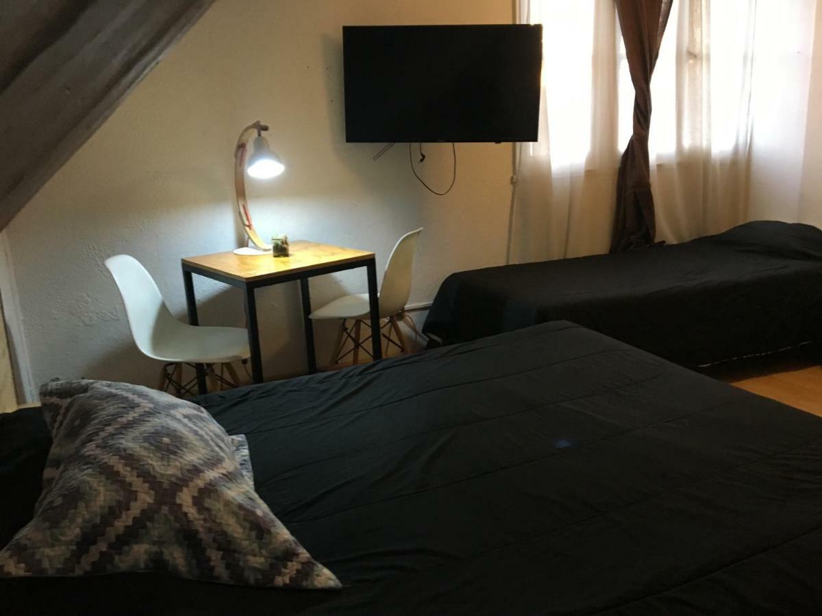 Salvador Hostal & Cafe Santiago Kültér fotó